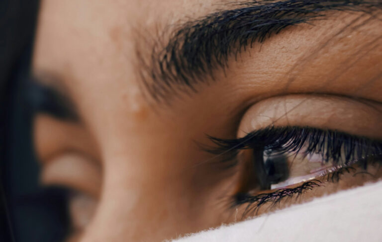 Red Eye Relief: Causes, Eye Drops & When Redness Needs Medical Attention
