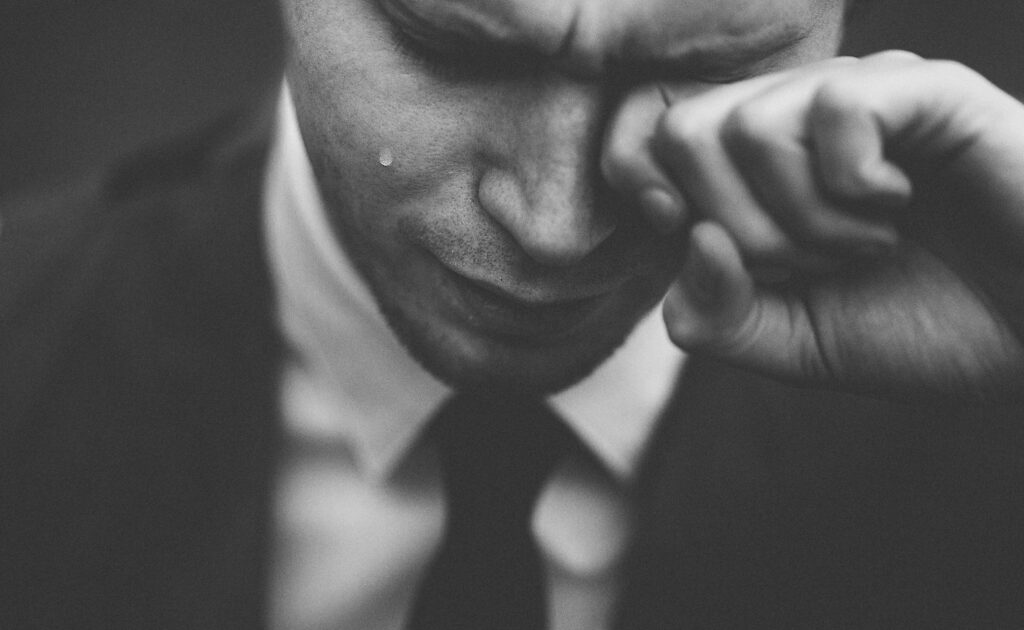 Quick Dry Eye Relief: Best Eye Drops, Artificial Tears & Treatment Options